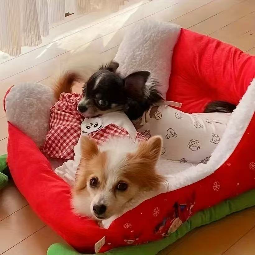 Christmas Pet Nest - Sled Design Winter Bed for Dogs & Cats | Deep Sleep, Soft & Safe, Removable Washable, Warm Winter Shelter