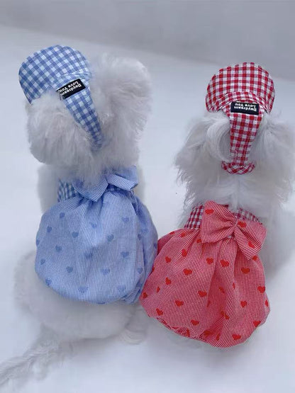 The Pet Hat Has A Leaky Ear